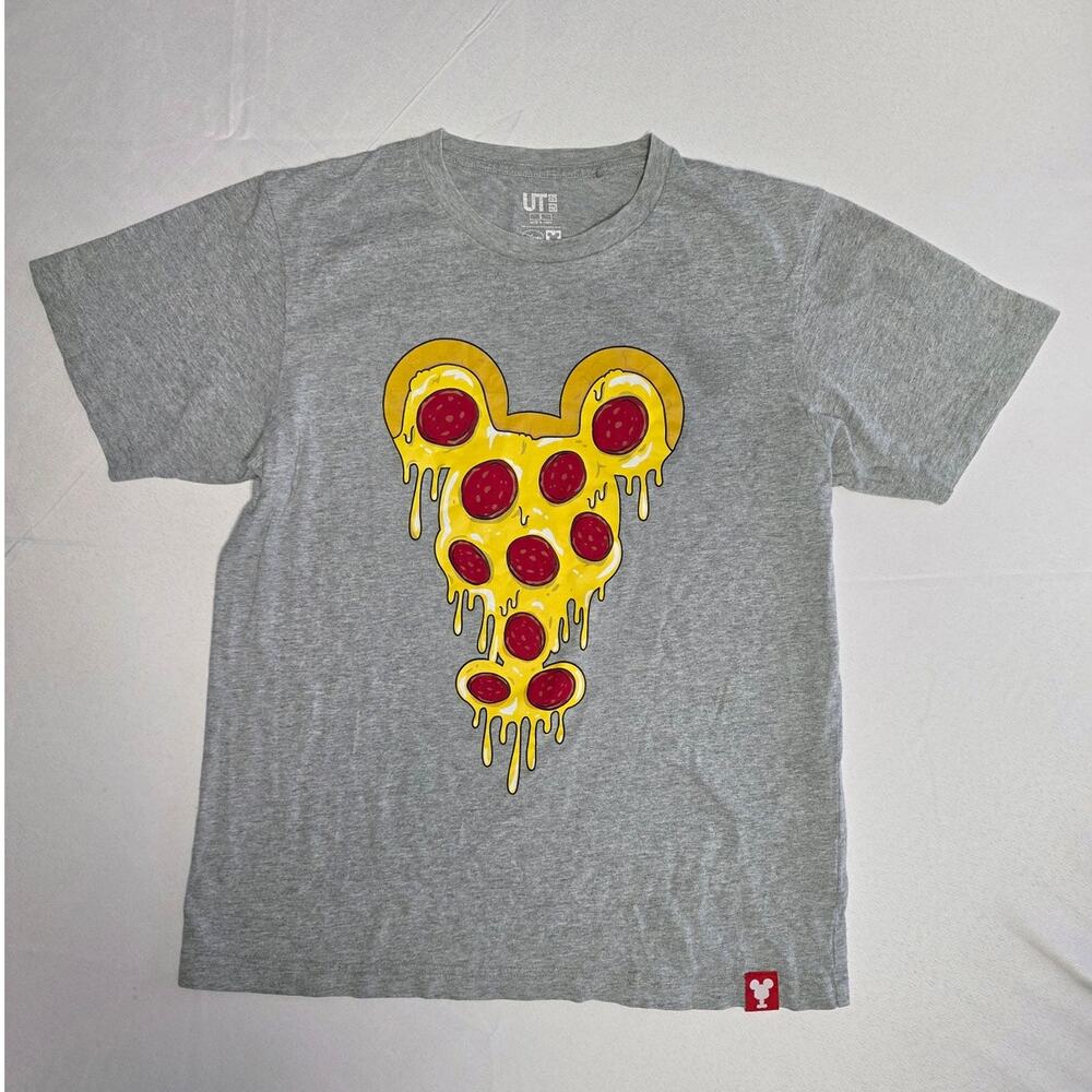 Uniqlo x Disney Collection "Mickey Project 100" Pepperoni Pizza t-shirt Size S